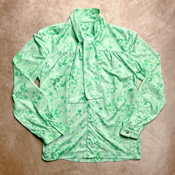 Vintage 70s Green Floral Print Polyester Long Sleeve Blouse Attached Neck Tie - Picture 1 of 5